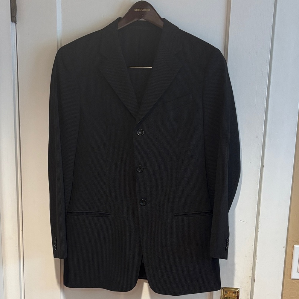 Armani Collezioni Black Men's Suit 38R.